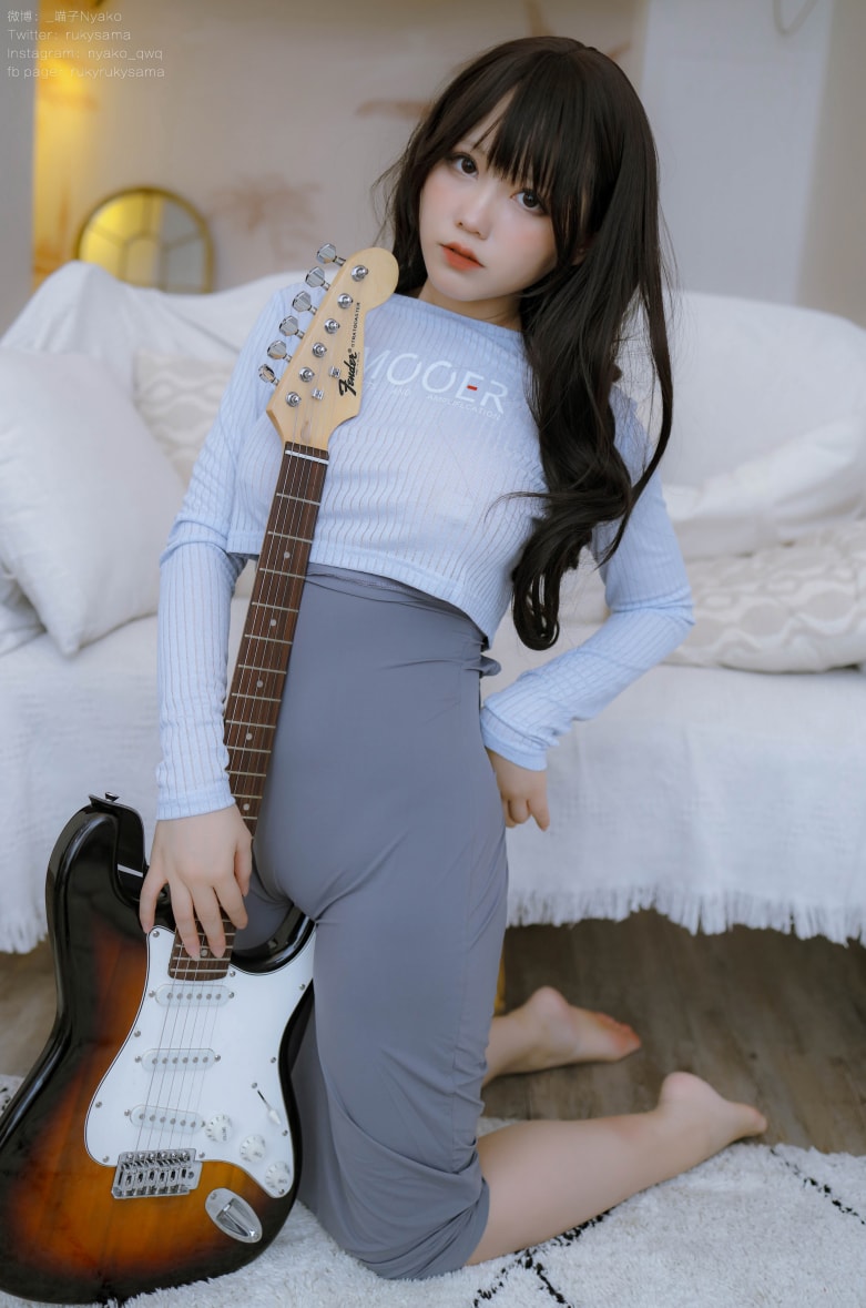 Nyako喵子-吉他妹妹连衣裙图片大全高清