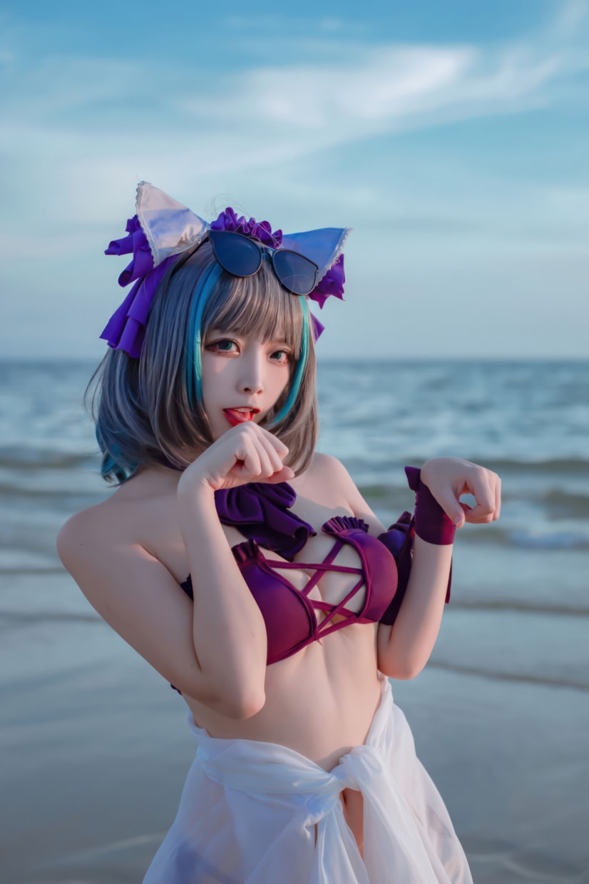 二佐Nisa –-碧蓝航线-柴郡泳装收藏版