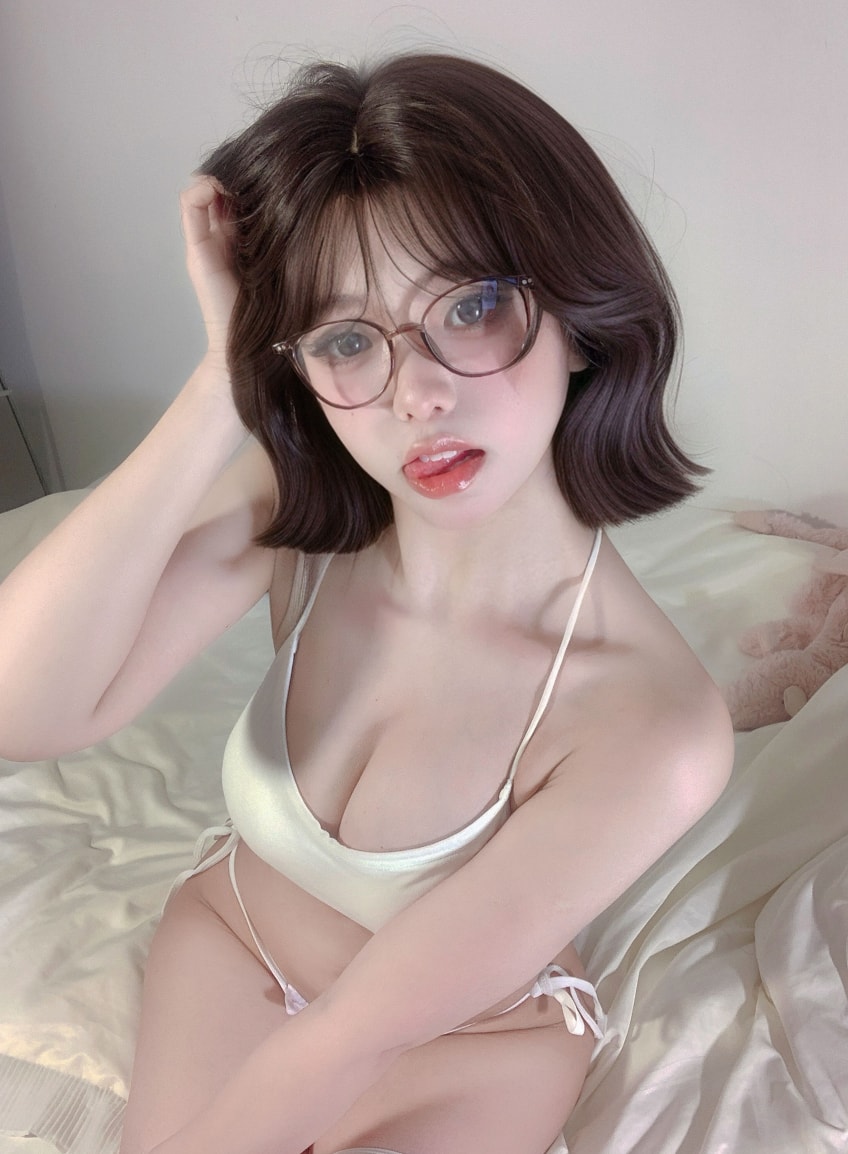 真宝 – 居家女友非常漂亮