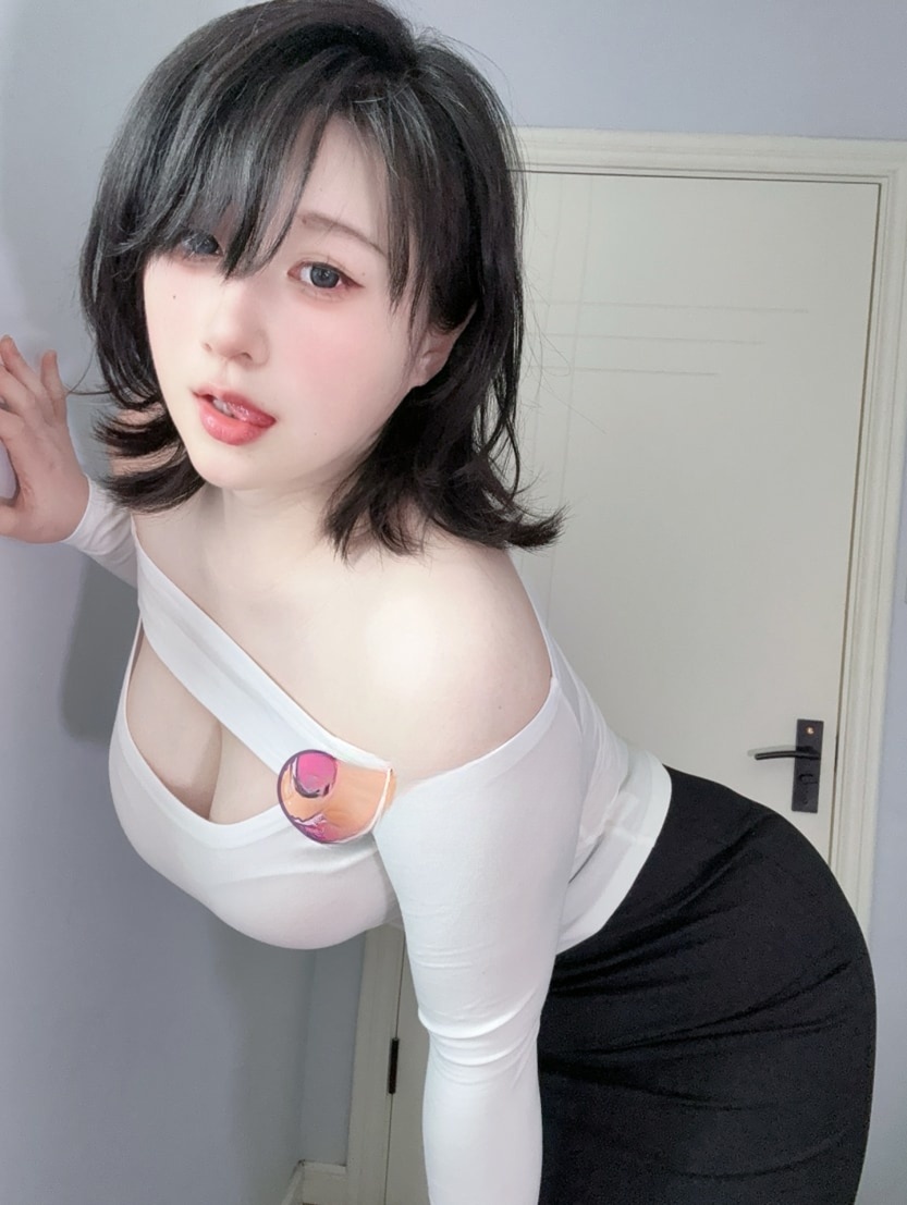 Zyra秋-妈妈的裙子看起来真不错哦