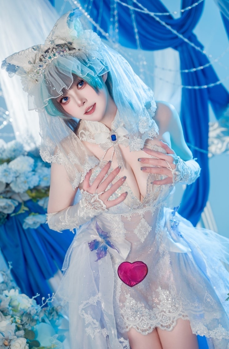 Natsuko夏夏子 –-碧蓝航线 柴郡婚纱美丽的女生cos图片