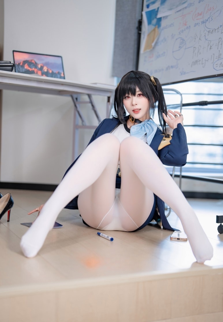 轩萧学姐-Nikke胜利女神 索拉视图欣赏