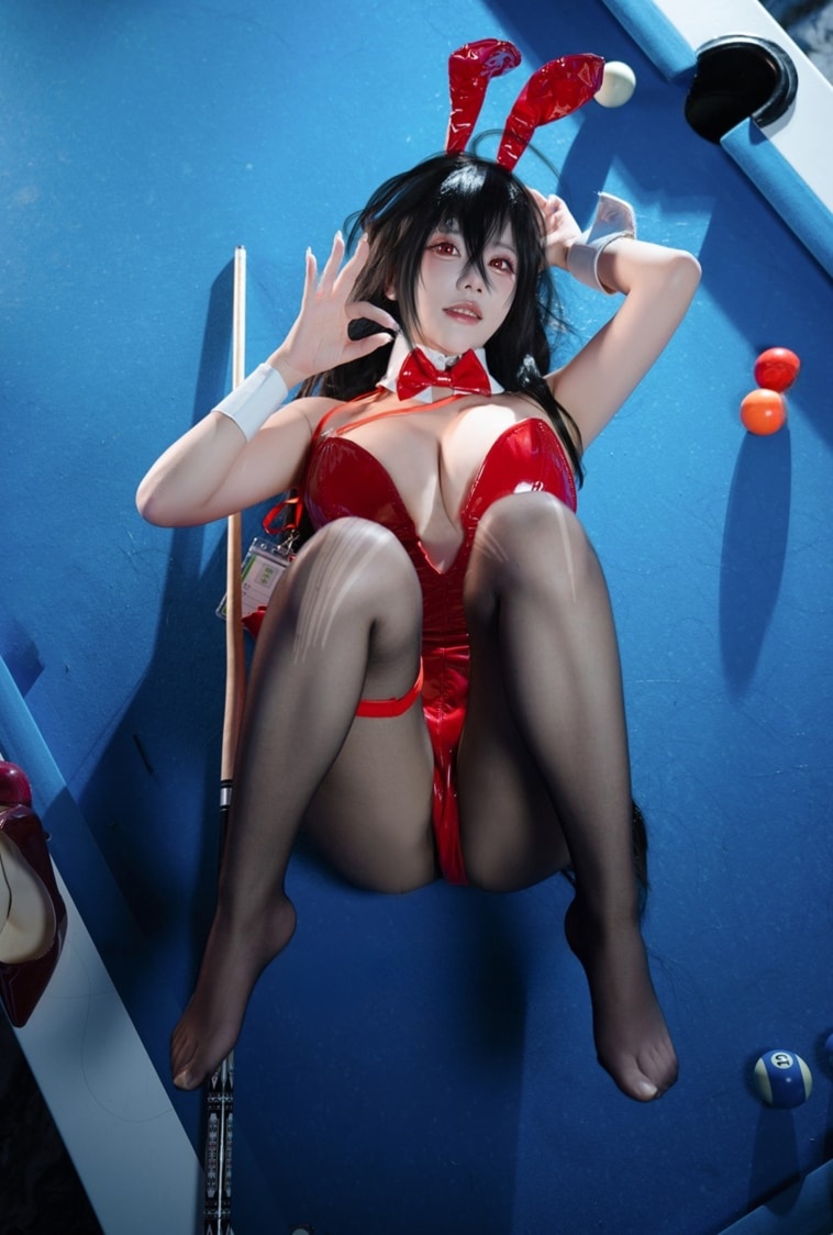是一只熊仔吗-大凤兔女郎适合珍藏