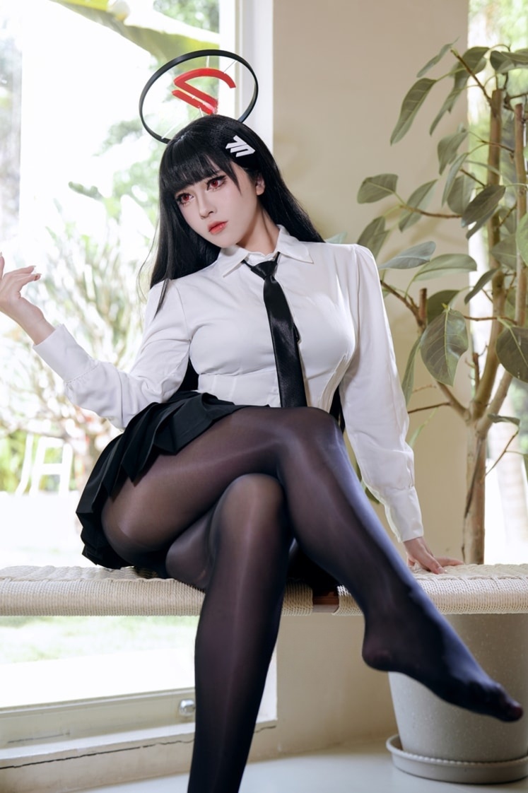 半半子-蔚蓝档案 调月莉音 制服+竞泳新版作品