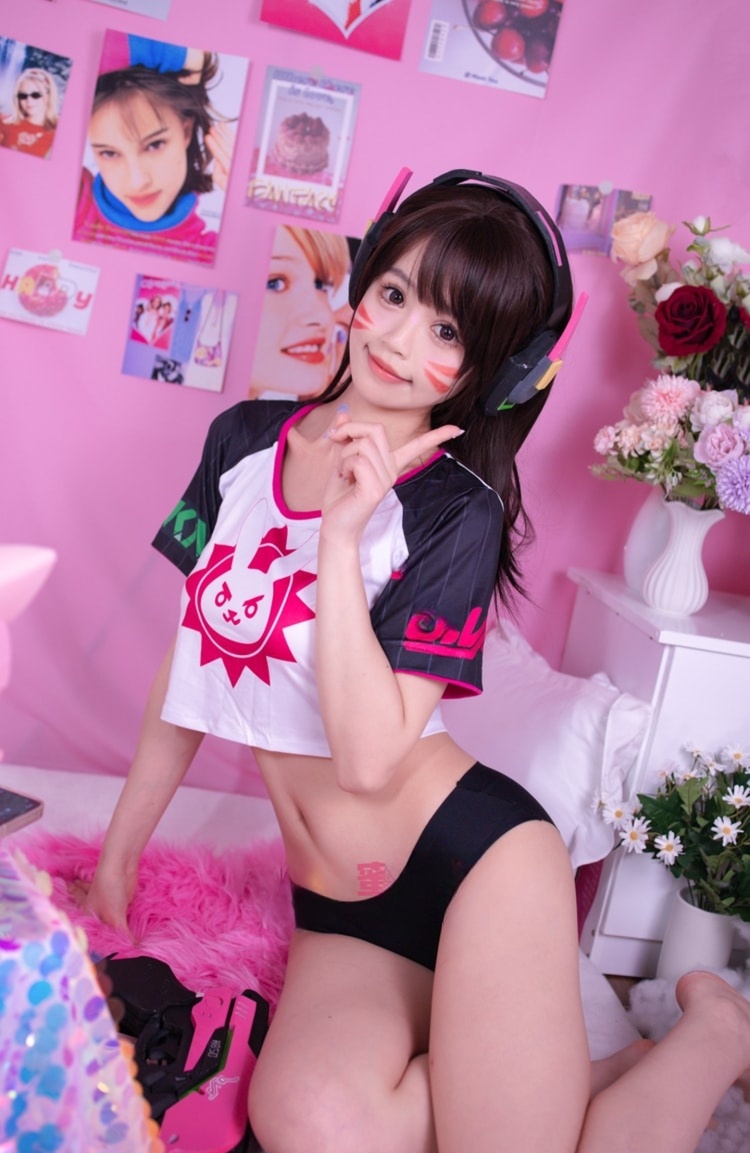 星黛鹿鹿(千反田鹿子)-OW DVA美丽的女生图片