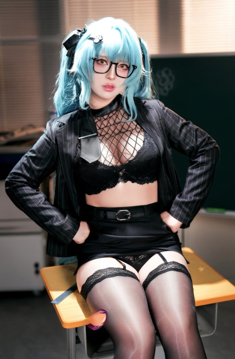 半半子-Nikke胜利女神 普丽瓦蒂收藏版 半半子-Nikke胜利女神 普丽瓦蒂收藏版