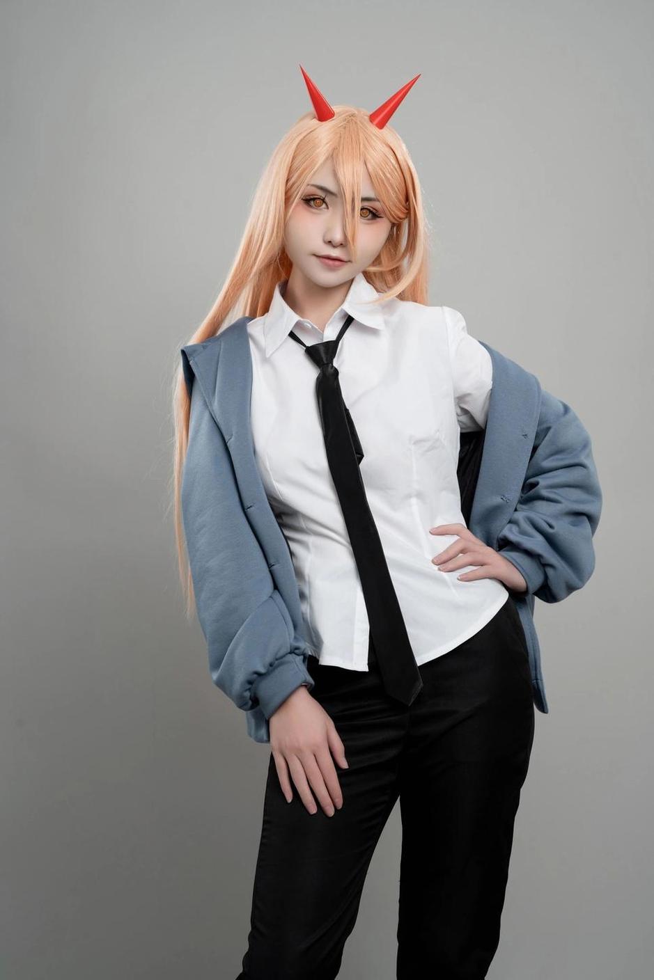 玩转喵小吉全集免费观看，一个人的COSPLAY秀可不行