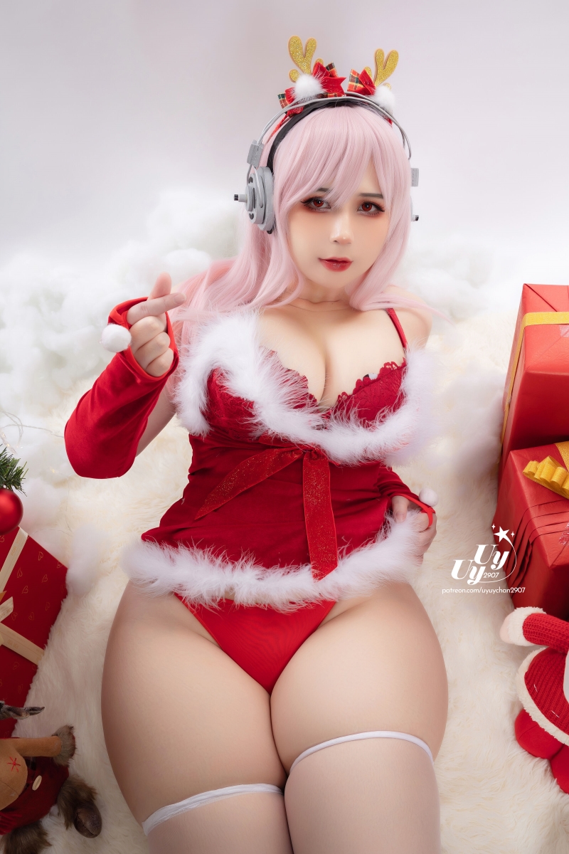 UyUy Super Sonico Xmas